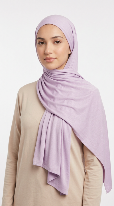Model wearing a lilac Premium Jersey Hijab