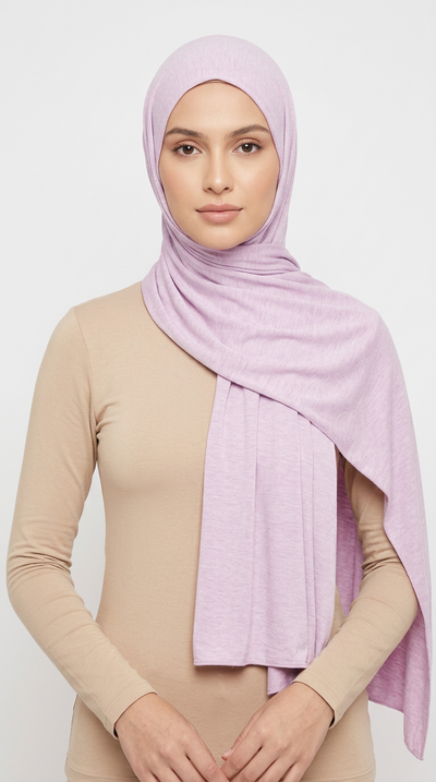 Model wearing a lilac Premium Jersey Hijab