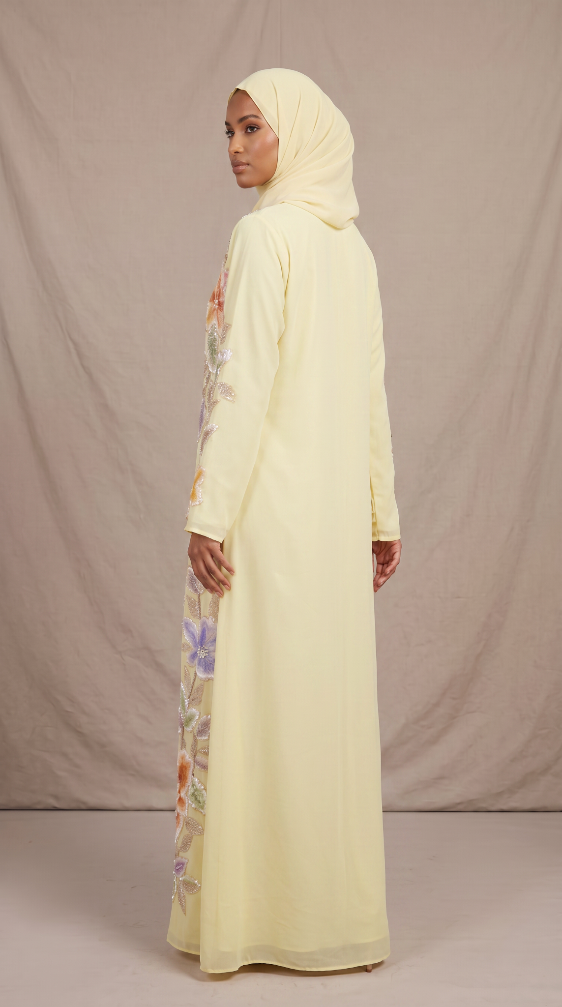 KORO FLOWER ABAYA(F-16)